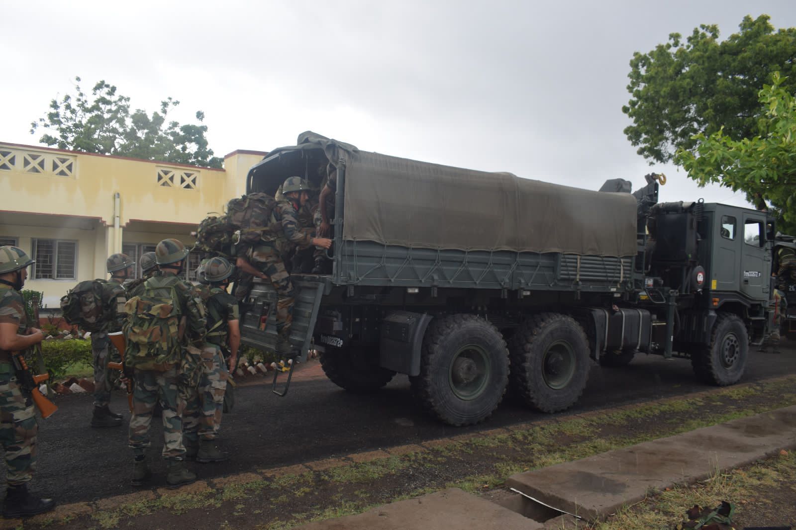 Indian Army Prepared for Post-Cyclone Relief Operations in Gujarat